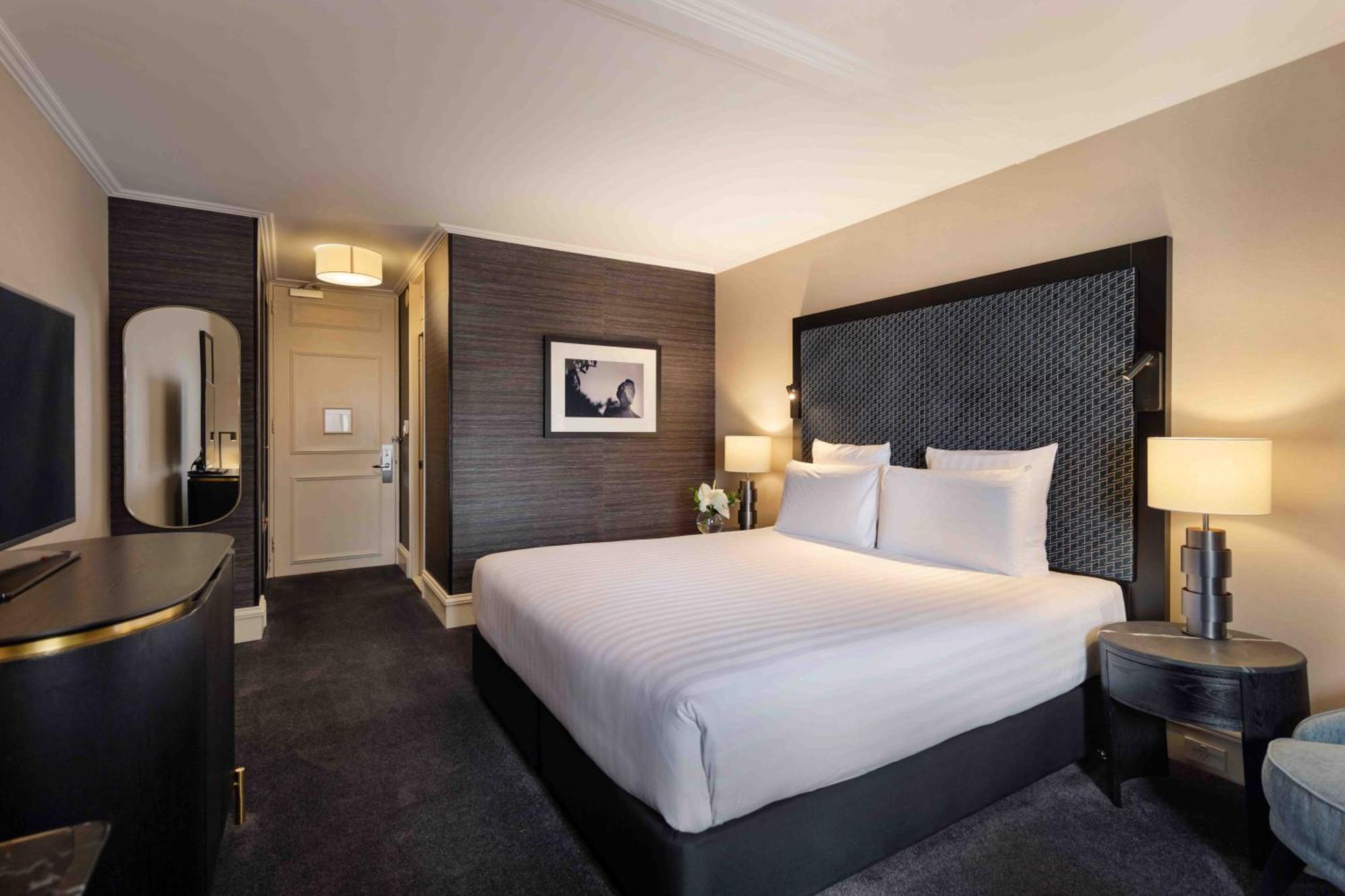 Pullman Auckland Hotel & Apartments Екстериор снимка A bedroom at the hotel